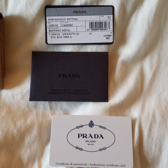 Nwt Saffiano Leather Prada Wallet - Picture 5 of 7
